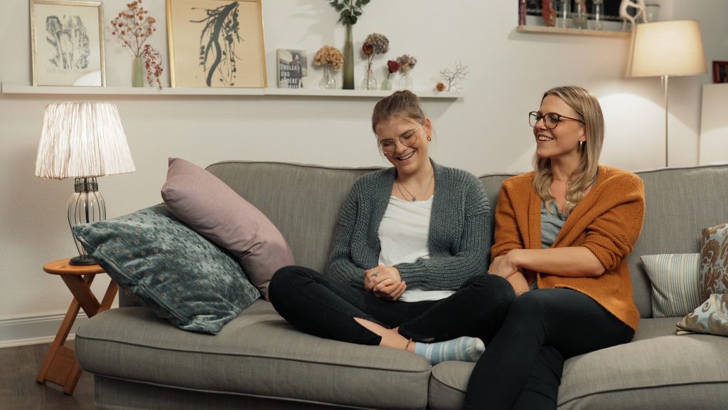 (Dokumentar-)Film AMI - Charlotte und Rike, Enkelinnen von Annemarie "Ami" Dose